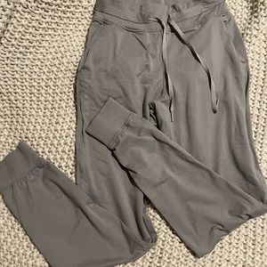Balance Athletica Select Jogger- Logic- Size SMALL
